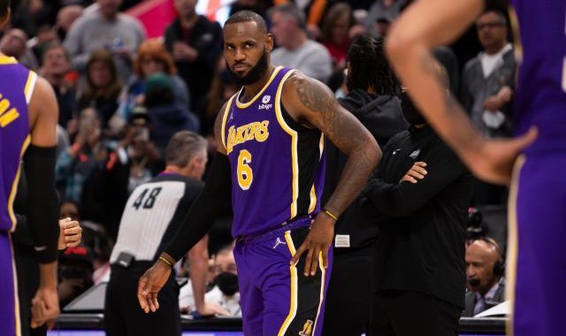 2026世界杯官方软件下载-终迎来甜蜜赛程！33连胜50周年湖人借机整顿崛起？