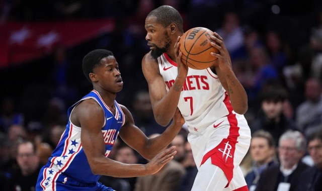 2026世界杯客户端下载说明-火箭vs76人裁判报告：两次漏判各获利一次 漏吹干扰球和投篮犯规